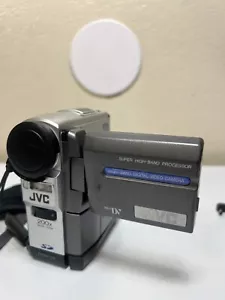JVC Mini DV GR-DVM76U 200x Digital Zoom (FOR PARTS OR NOT WORKING) - Picture 1 of 7