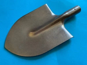 TITANIUM GARDEN SHOVEL - Picture 1 of 4