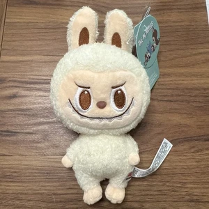 Neu mit Etikett Popland exklusiver Labubu die Monster Schlüsselanhänger Anhänger - cremefarbene Puppe - Bild 1 von 13
