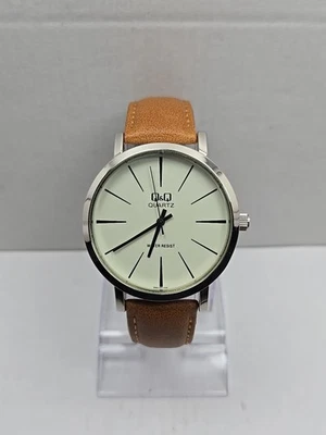 Q & Q Reloj Hombre Cuarzo 42mm Correa Marrón Batería Nueva 30m Resistente al Agua Clásico Foto 1 de 4