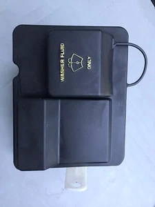 1998-2006 FORD F150 PICKUP WINDSHIELD WASHER FLUID RESERVOIR OEM  - Picture 1 of 5