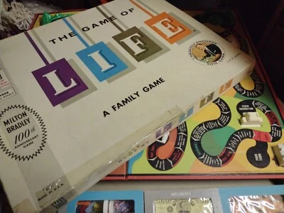 Vtg 1960 The Game of Life A Family Game Milton Bradley Art Linkletter 4000 USA - Image 1 of 4