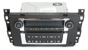 Cadillac 2006 DTS AM FM estéreo mp3 disco único reproductor de CD parte 15847690 OPT US8 - Imagen 1 de 6