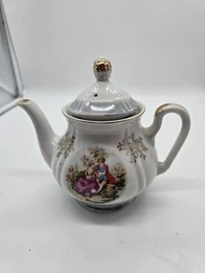 Vintage Lusterware Porzellan Teekanne mit Deckel gold vergoldet umwerbendes Paar Deko - Bild 1 von 13