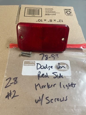 🔥 #2 78-93 Dodge VAN B150 B250 OEM Luz de señalización lateral trasera roja izquierda o derecha Foto 1 de 3