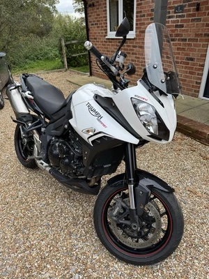 Triumph Tiger Sport 1050cc - Image 1 of 4