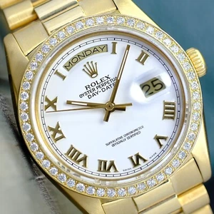 OROLOGIO ROLEX UOMO DAY-DATE ORO FABBRICA QUADRANTE BIANCO ROMANO LUNETTA DIAMANTE 36 MM 18238 - Foto 1 di 9