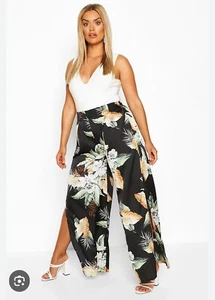 BNWT Boohoo Plus Tropical Print Wide Leg Satin Trousers 18 - Picture 1 of 4