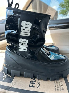 *NEU* DAMEN UGG Classic Brellah Mini schwarz (1144059 schwarz), Gr. 6,0 - Bild 1 von 10