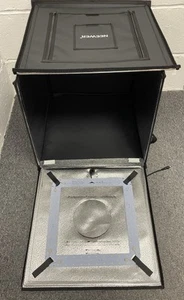 NEEWER 20 "x20" Składany przenośny studio fotograficzne Light Box Brakujący kabel zasilający PC - Zdjęcie 1 z 7