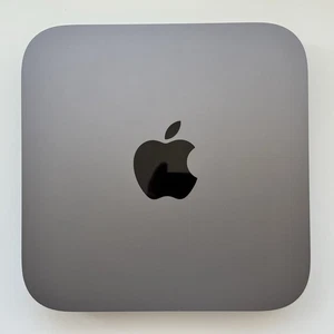  Apple Mac Mini 2018 - Quad Core i3 3.6GHz 8GB RAM 128GB, macOS Sequoia, MINT! - Picture 1 of 7