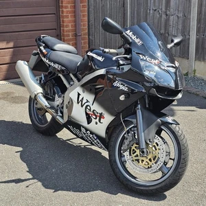 KAWASAKI ZX6R J1 NINJA - 2000 Reg - Picture 1 of 8