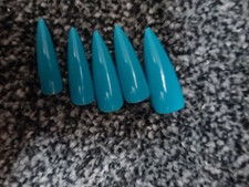 Long Pointed Stilleto coffin almond pop on False Fake Press On Nails green