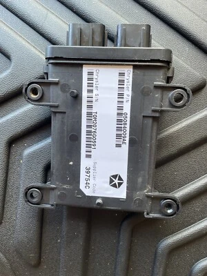 Módulo de ocupante - Mopar 05084009AE - 2007 Jeep Wrangler Foto 1 de 2