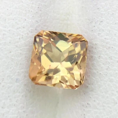 Piedra preciosa de topacio amarillo rosado corte elegante natural de 2,90 quilates para colección de joyas Foto 1 de 4