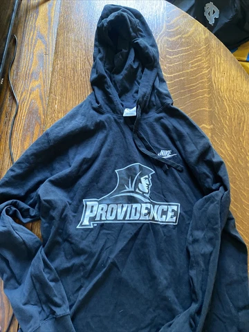 Nike Providence Friars Basketball Men’s M Team Issued  Sweatshirt Cover