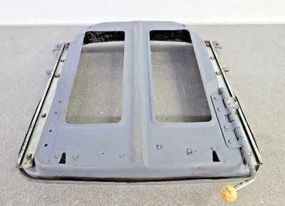USED ORIGINAL RECARO PORSCHE 356B T6 356C 356SC PASSENGERS BUCKET SEAT BASE UNIT - Image 1 of 4