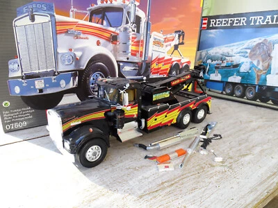Revell Modellino Con Plastica 1/25 - Kenworth W900 Wrecker Carro Attrezzi - Immagine 1 di 3