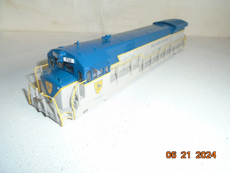 LIONEL PART 6408188002 AMERICAN FLYER U33C SHELL LEGACY D&H #752 FITS 6-48188 - Image 1 of 4