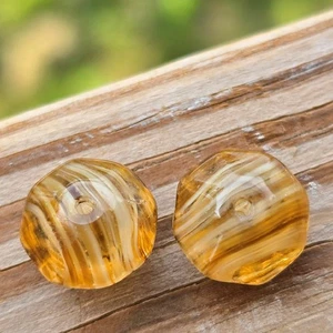 Paar Vintage deutsche Glasperlen 9 mm | Bernstein Honigwirbel Porphyr Doppelkegel - Bild 1 von 6