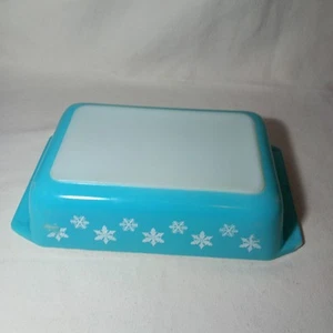 Vintage Pyrex Snowflake Garland Turquoise 2.5 QT Casserole Dish #2162 USA - Picture 1 of 22