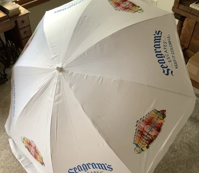Sombrilla de playa/patio Seagrams - NUEVA Foto 1 de 4