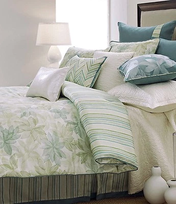 Candice Olson NATURA Salvia/Crema Rayas Reversible EURO SHAM! Precio de venta sugerido por el fabricante $45 Foto 1 de 3