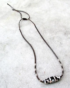 POWERFUL! Vintage Tharu Tibet Tibetan Dzi Shaman Amulet Necklace - Picture 1 of 3