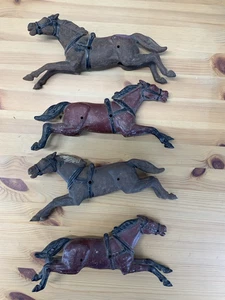 Antique Hubley Cast Iron Fire Wagon Horses Set of 4 c.1910 – Mixed Paint Conditi - Picture 1 of 6
