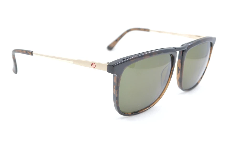 Nuevas gafas de sol auténticas Alain Delon 916 7 años 80 vintage de plástico tortuga oscuro nuevas de stock Foto 1 de 4