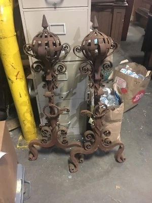 pair vintage iron fireplace andiron decorative fronts 39” x 10/16” FANCY scroll - Imagem 1 de 4