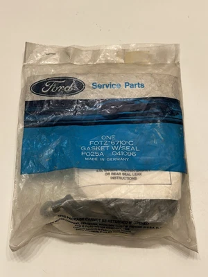 NOS OEM Engine Oil Pan Gasket Genuine Ford Part F0TZ-6710-C - Image 1 of 2