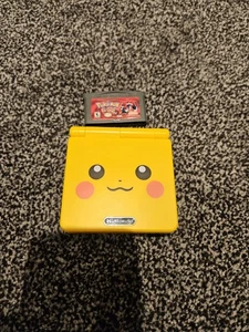 Gameboy Advance Sp Pokemon Pikachu Edition With Game AGS 001 - Picture 1 of 8