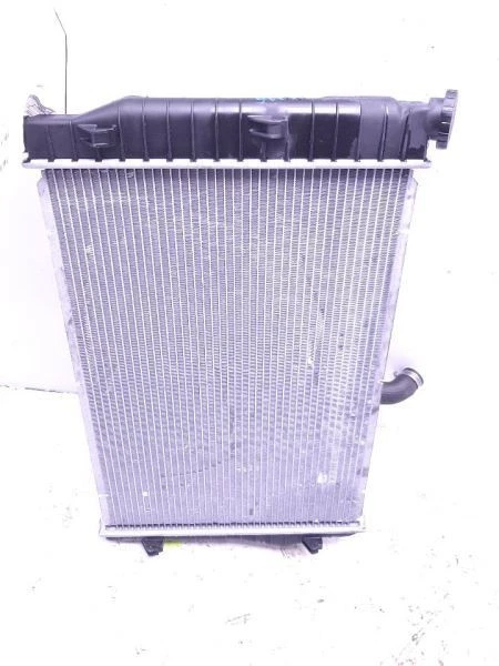 Radiador 00-02 CHEVROLET CAMARO 52486939 Foto 1 de 4