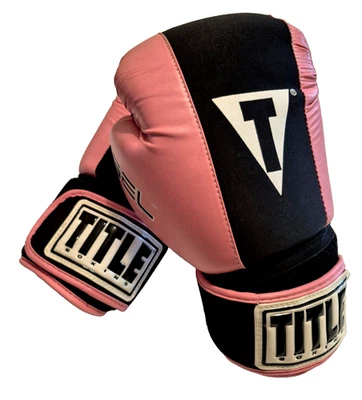 Guantes forzados en gel de boxeo Title talla mediana equipo deportivo atlético rosa Foto 1 de 4
