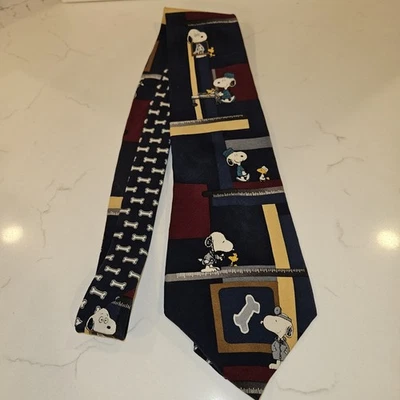 Corbata de hueso de perro vintage de los 90 Peanuts Snoopy Woodstock Doctor Foto 1 de 4