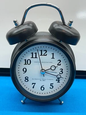 FIRST TIME MANUFACORTY #5895 CLOCK WORKS NEW BATTERIES - Image 1 of 4