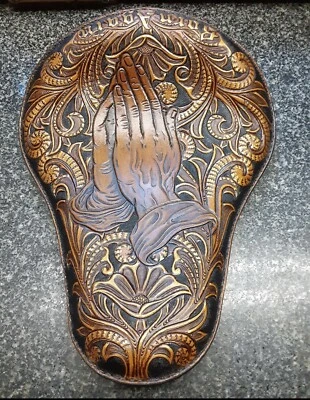 Bobber, asiento picadora 100 % mecanizado y cosido a mano. Manos de oración Med Brn Foto 1 de 4