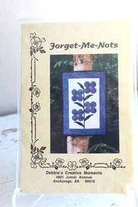 Quilt Pattern Debbie’s Creative Moments 94 Forget-me-Nots Floral Wall or Pillow - Picture 1 of 3