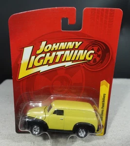 Johnny Lightning 1950 Chevy Panel Delivery 1/64 - Picture 1 of 2