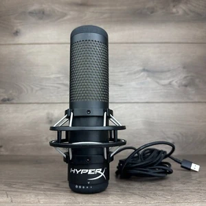 Microphone à condensateur USB HyperX QuadCast S RGB - Micro filaire gaming noir - Photo 1/9