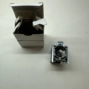 SCHNEIDER ELECTRIC ZB4BW0G31 / ZB4BW0G31 (NEW IN BOX) - Picture 1 of 4