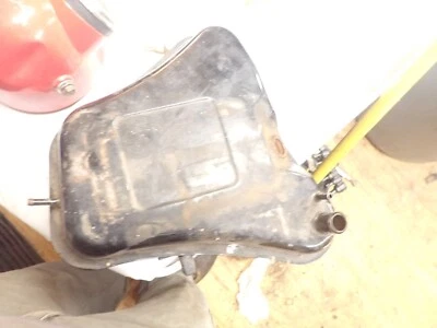 Tanque secundario de gasolina/combustible Honda Magna VF 700C 1984  Foto 1 de 4