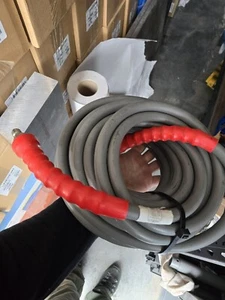 Grauer nicht markierender Hochdruckreinigerschlauch 3/8 Zoll x 50 Fuß 6000 PSI  - Bild 1 von 2