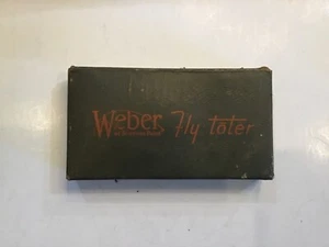 RARA scatola vintage Weber Fly Fishing Toter Tackle - "Weber Fly Toter" - Foto 1 di 4