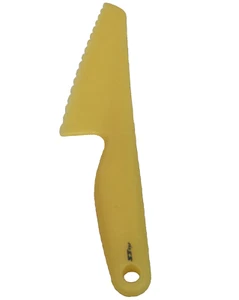 VINTAGE ZYLISS SERRATED KNIFE 12" CHOPPER YELLOW PLASTIC GREENS LETTUCE SLICING - Picture 1 of 16