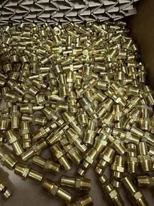 Dieci (10) Ugello FloodJet Ottone 1/8K-1,5 Ssytems Spruzzatore 160037 - Foto 1 di 4
