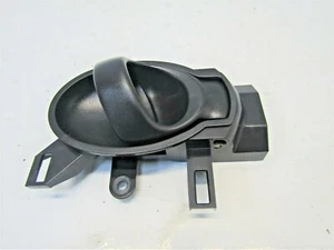 NISSAN JUKE 2010-14 OFFSIDE DRIVER RIGHT FRONT INTERIOR DOOR HANDLE #3843 - Picture 1 of 8