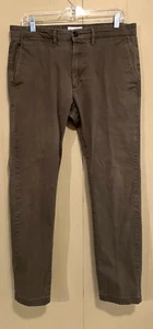 Pantalones chinos Every Wear ajuste atlético Goodfellow & Co verde oliva 36 x 32 - Imagen 1 de 7