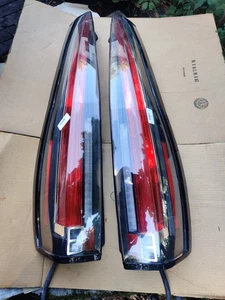 Luces traseras LED suburbanas Chevy Tahoe 2007-2014 - Imagen 1 de 3